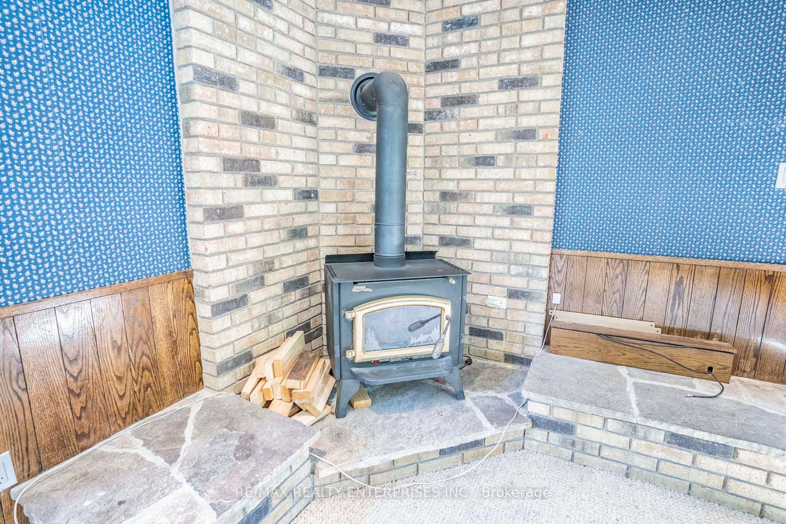 224 Pinetree Way