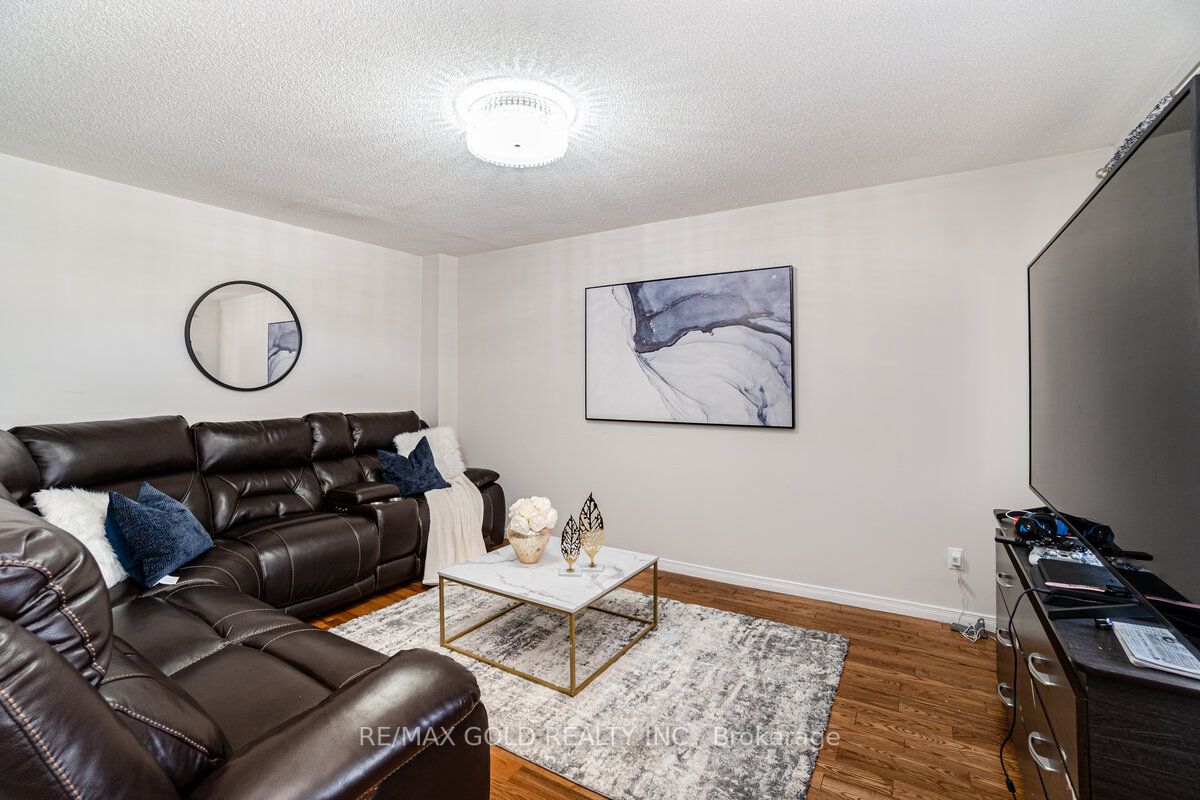 229 Vodden Street W