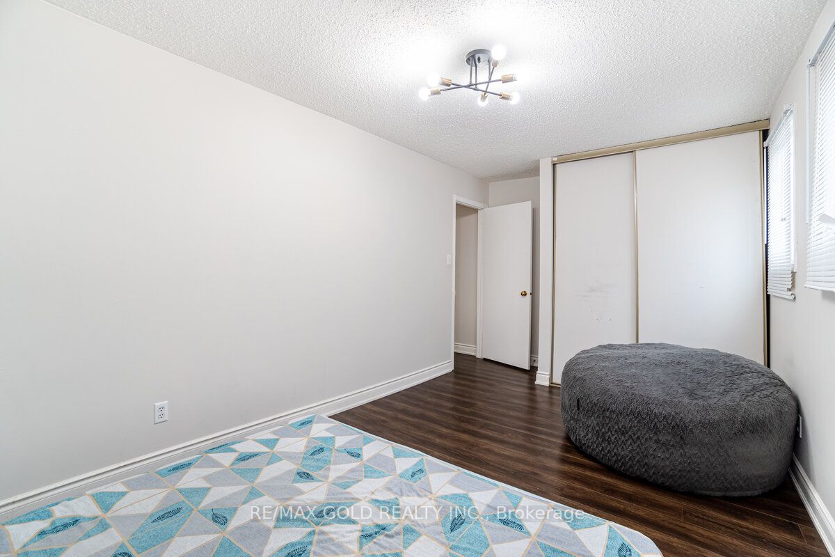 229 Vodden Street W