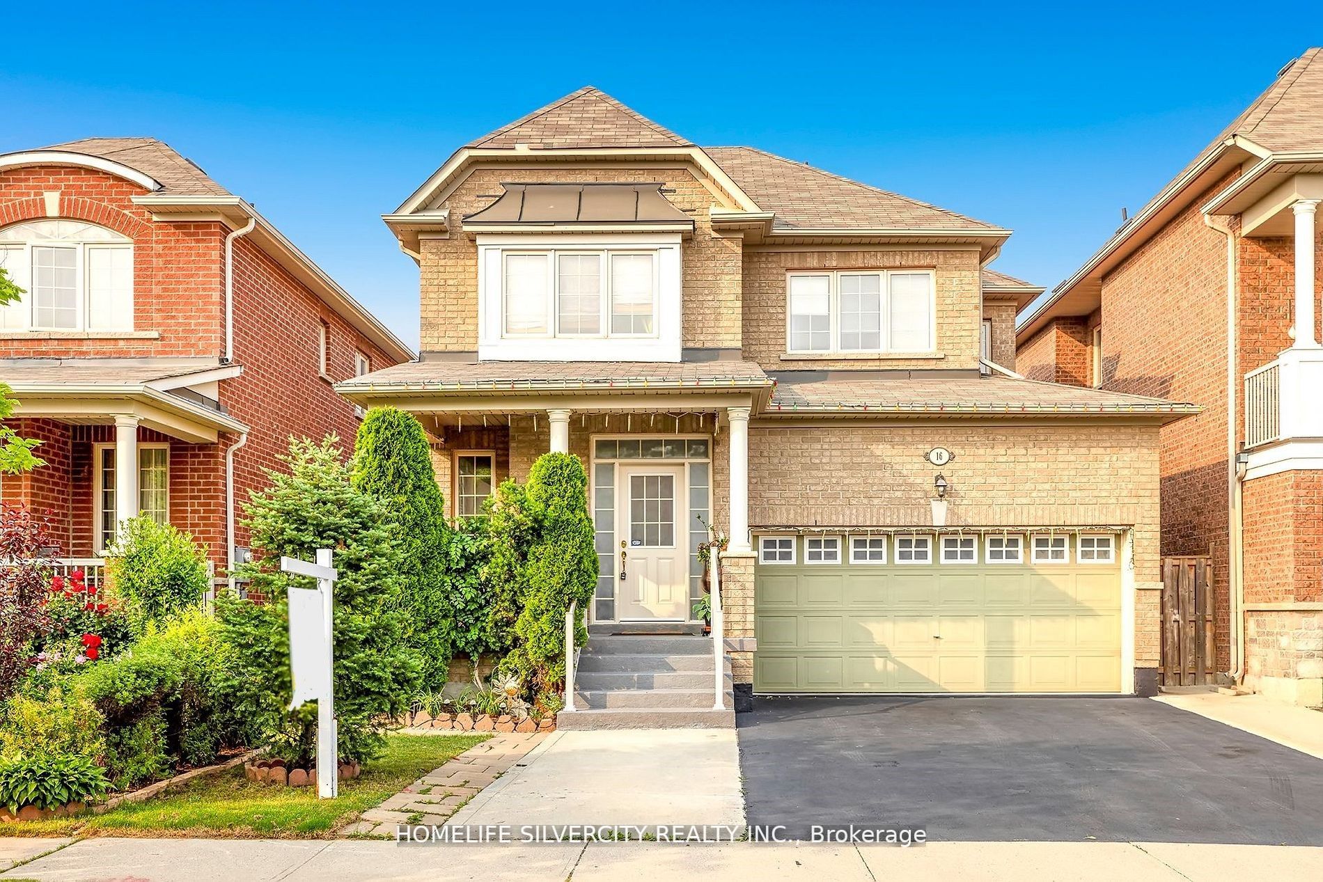 16 Gamson Cres