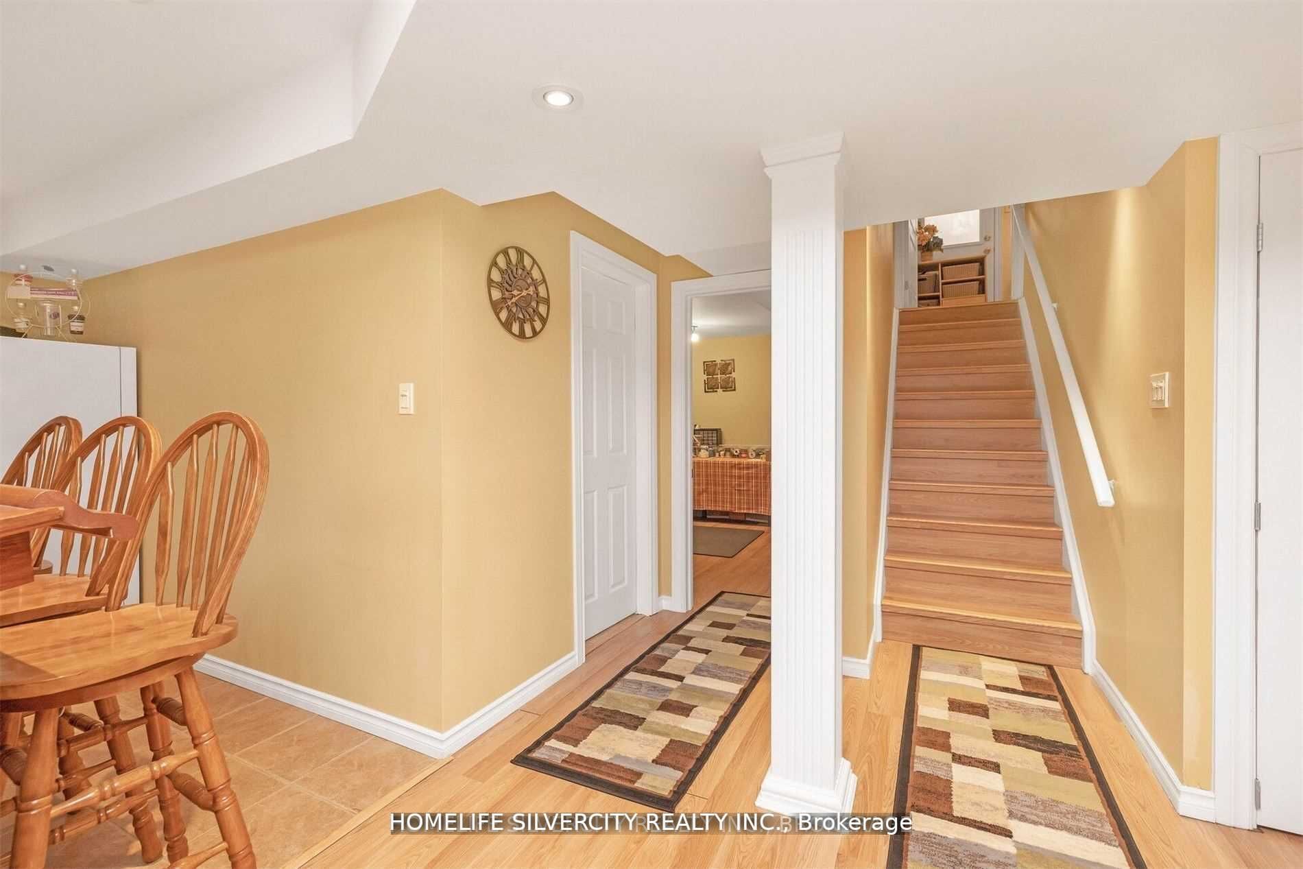 16 Gamson Cres