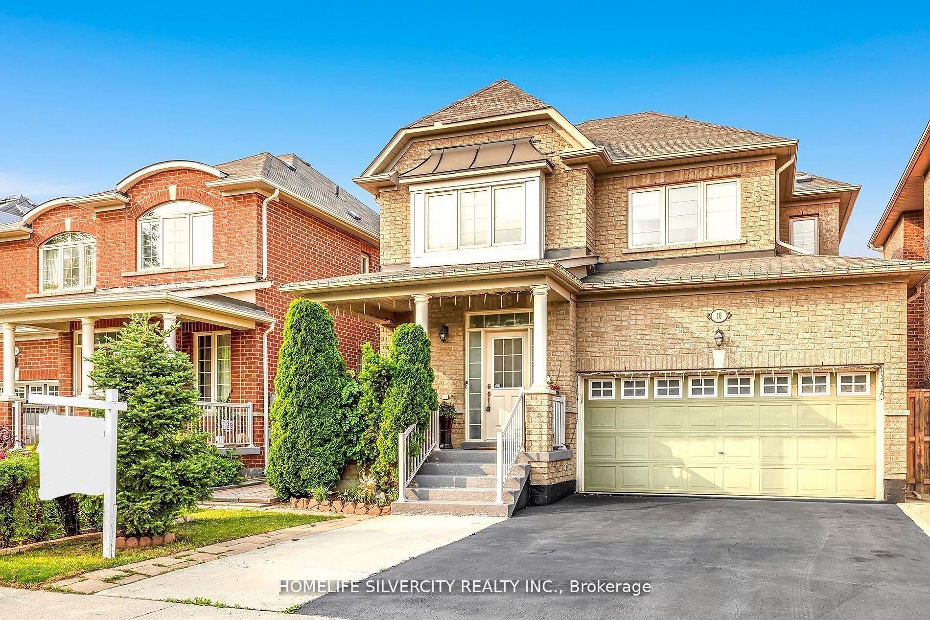16 Gamson Cres