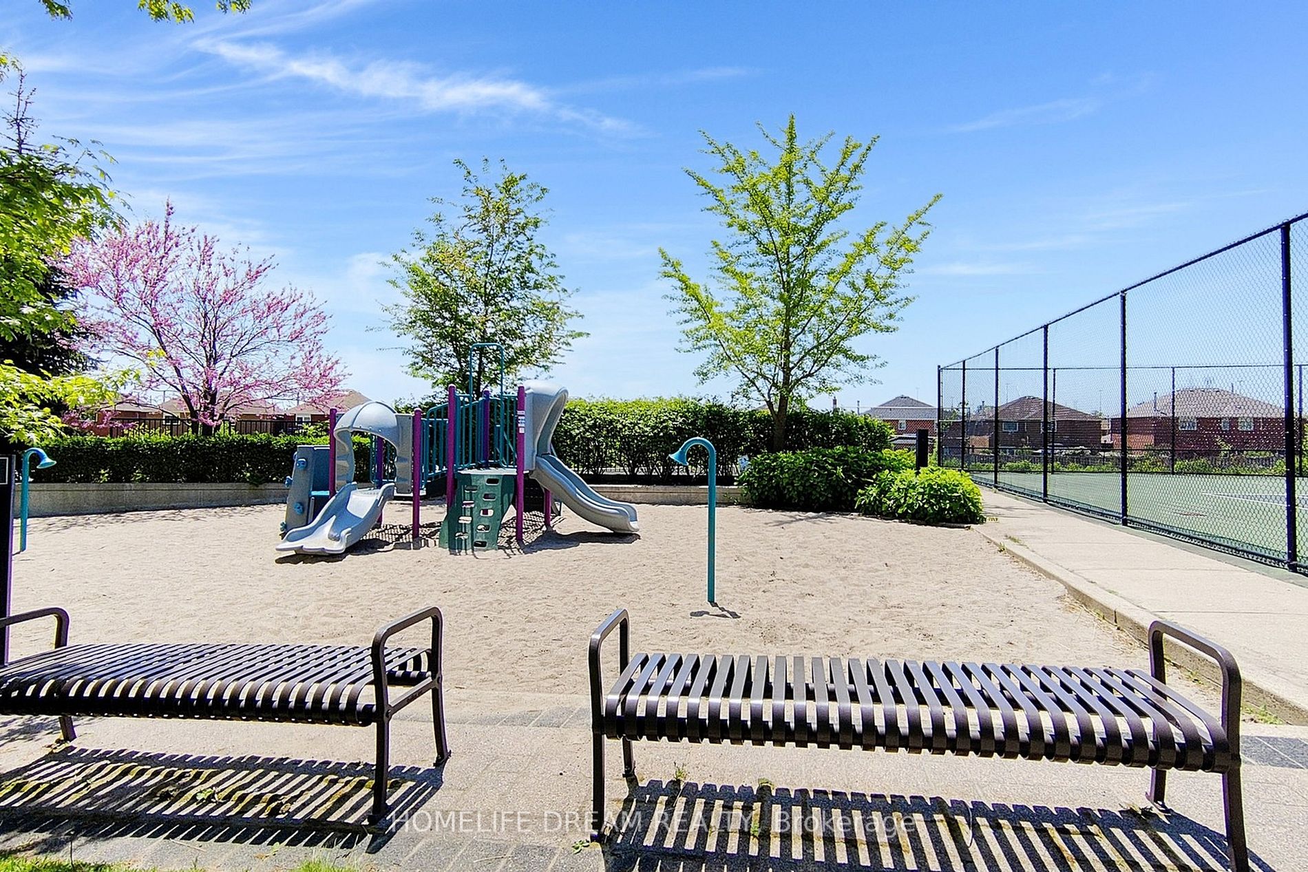 349 Rathburn Rd W, #1519