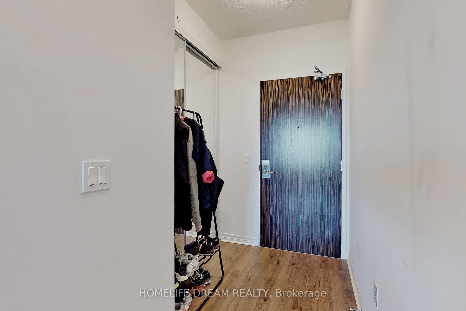 349 Rathburn Rd W, #1519