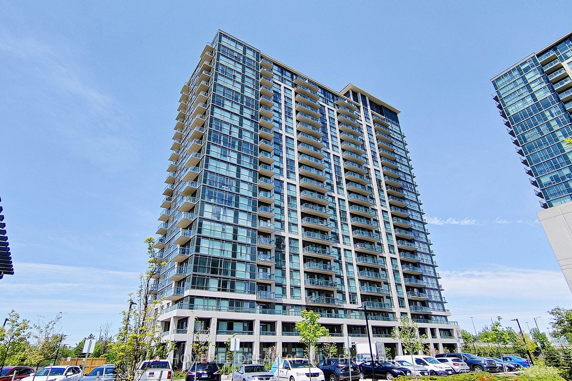 349 Rathburn Rd W, #1519