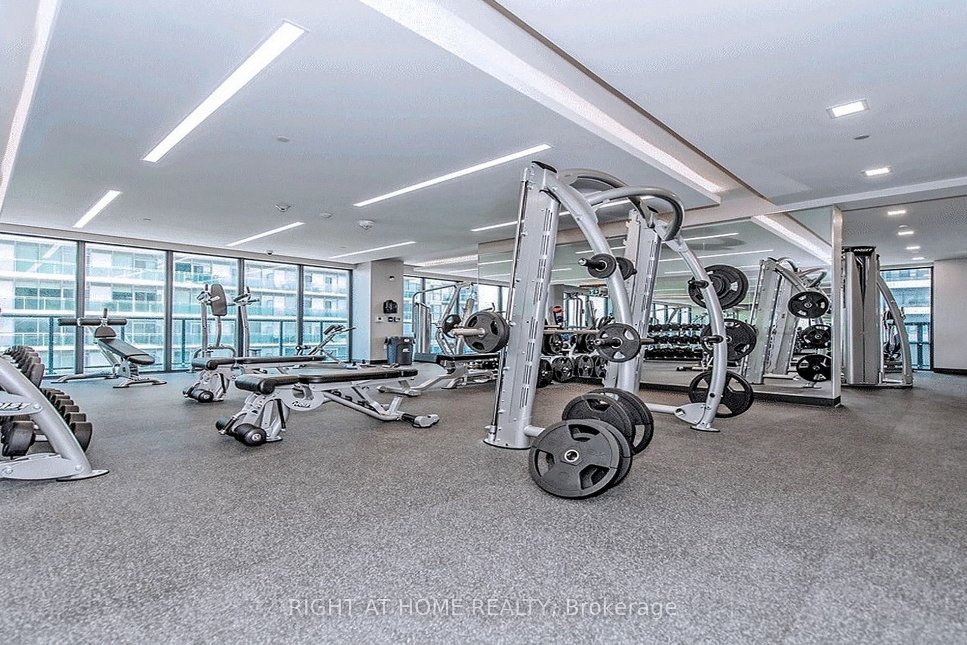 30 Shore Breeze Dr, #1318