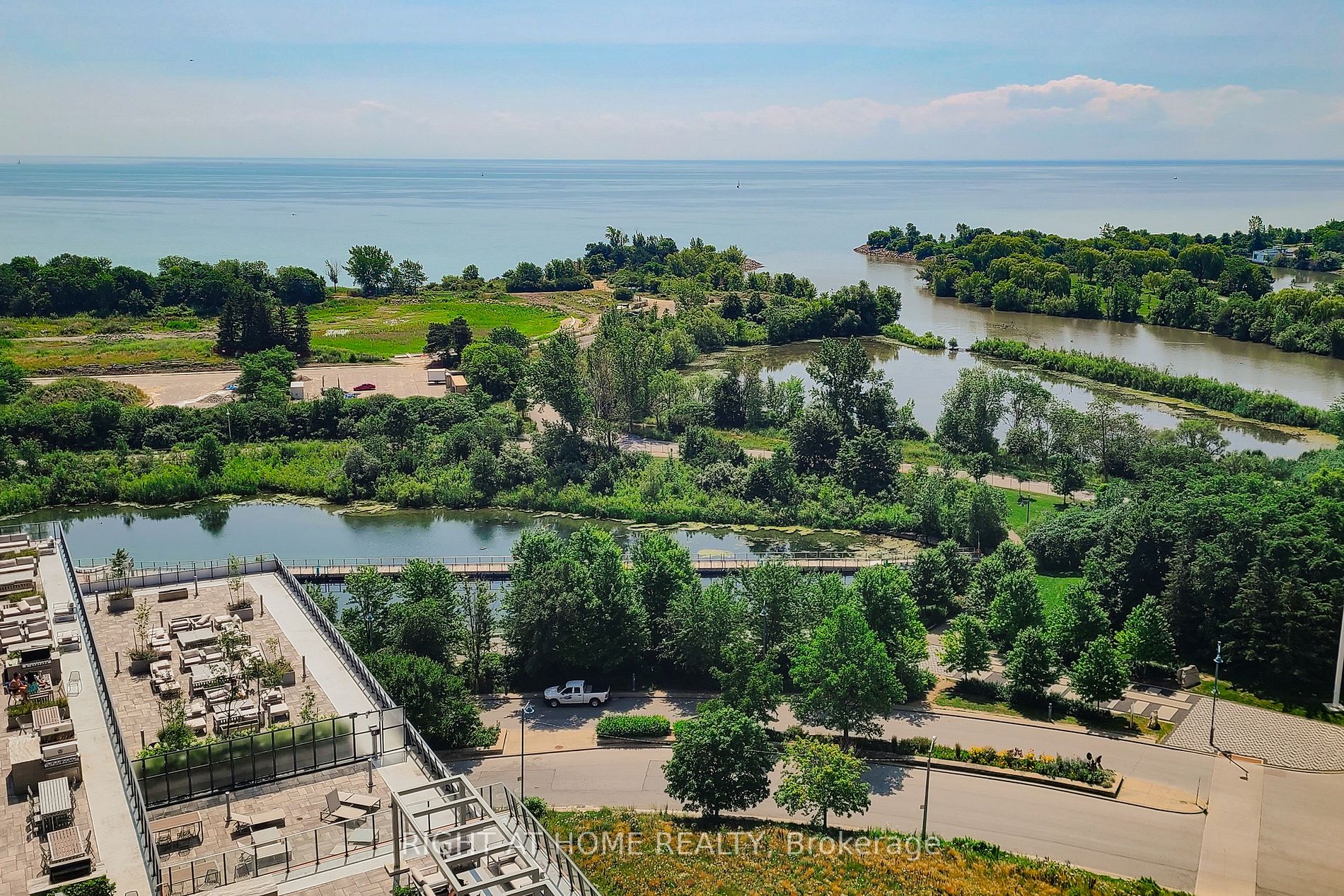 30 Shore Breeze Dr, #1318