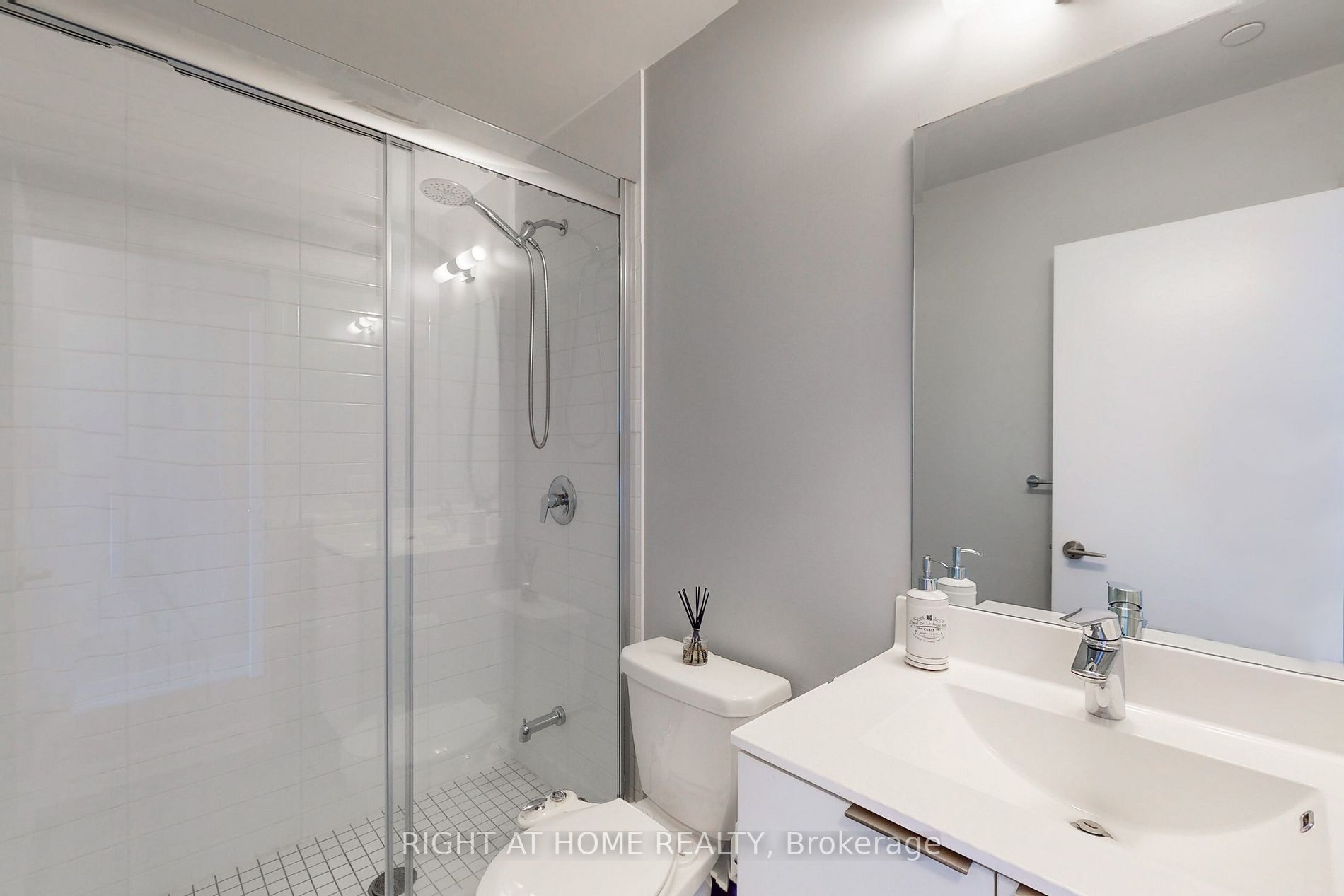 30 Shore Breeze Dr, #1318