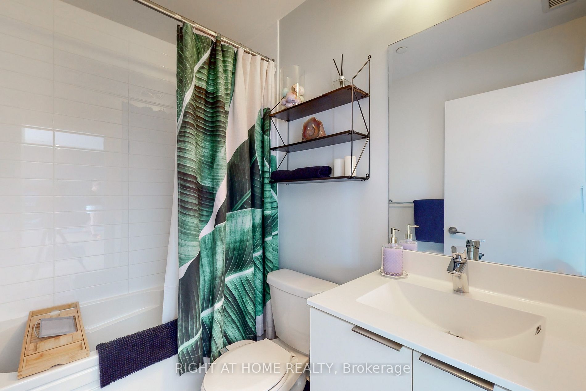 30 Shore Breeze Dr, #1318