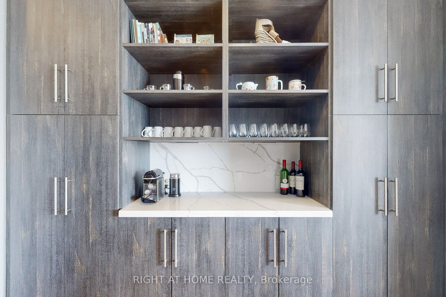 30 Shore Breeze Dr, #1318