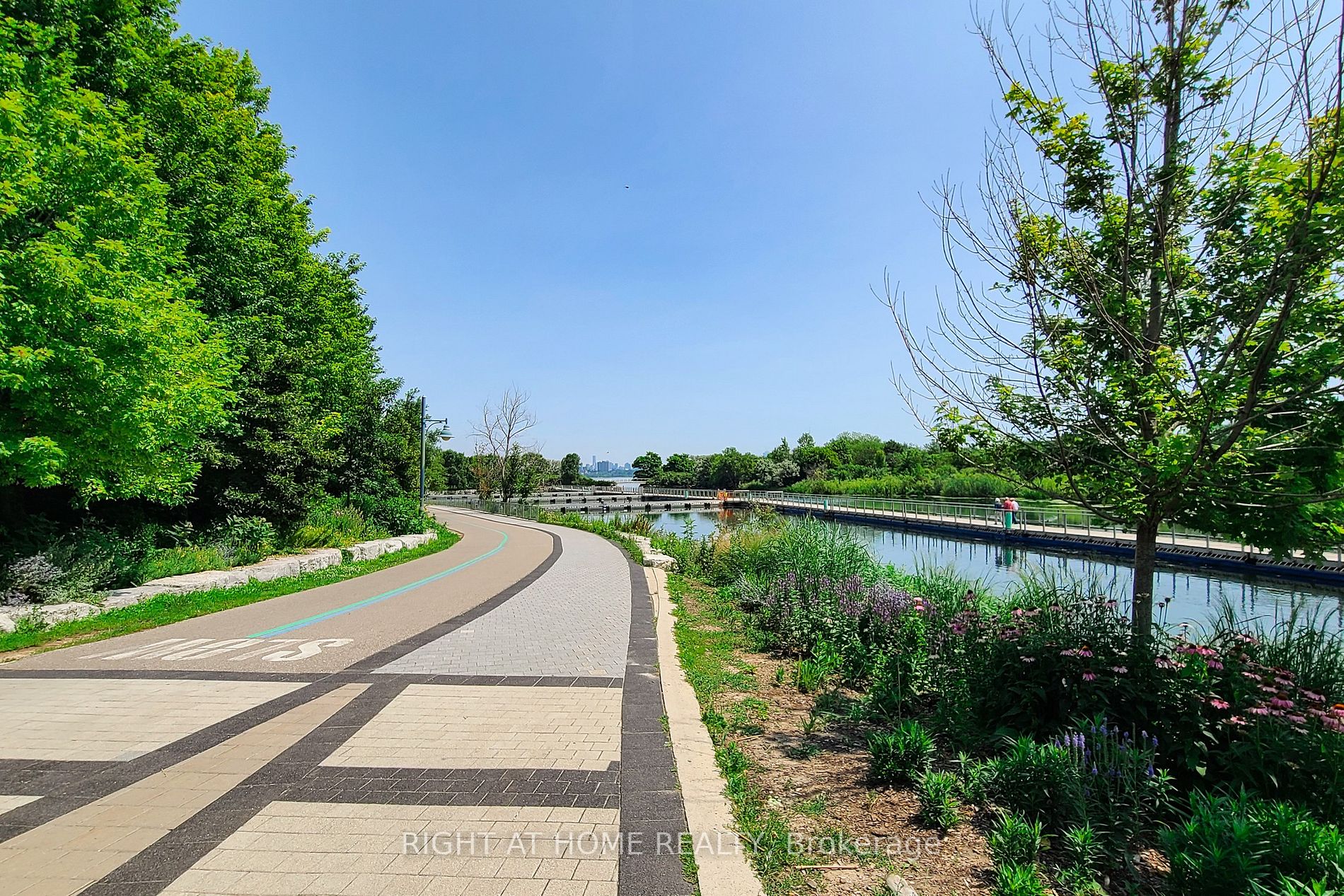 30 Shore Breeze Dr, #1318