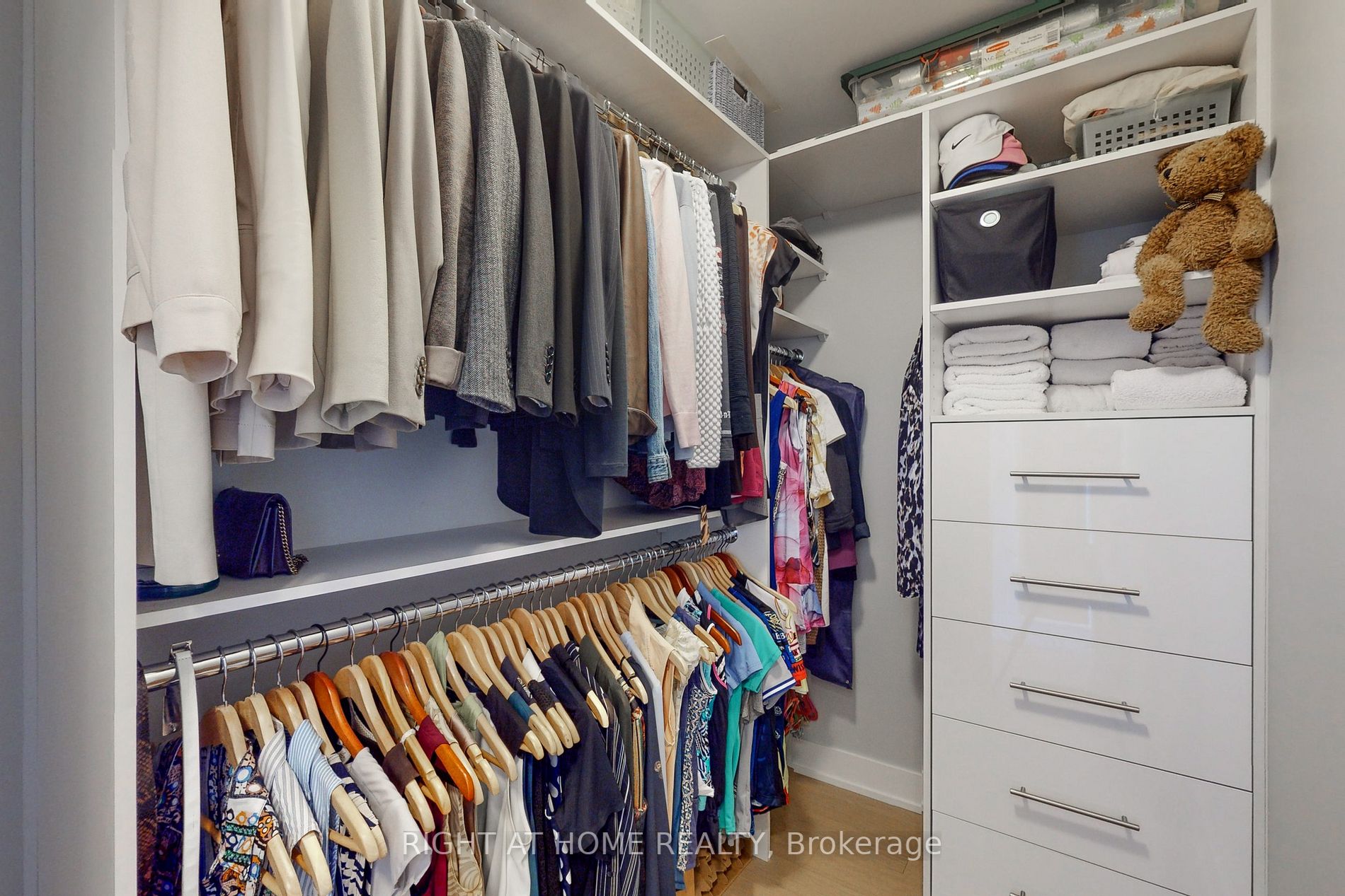 30 Shore Breeze Dr, #1318