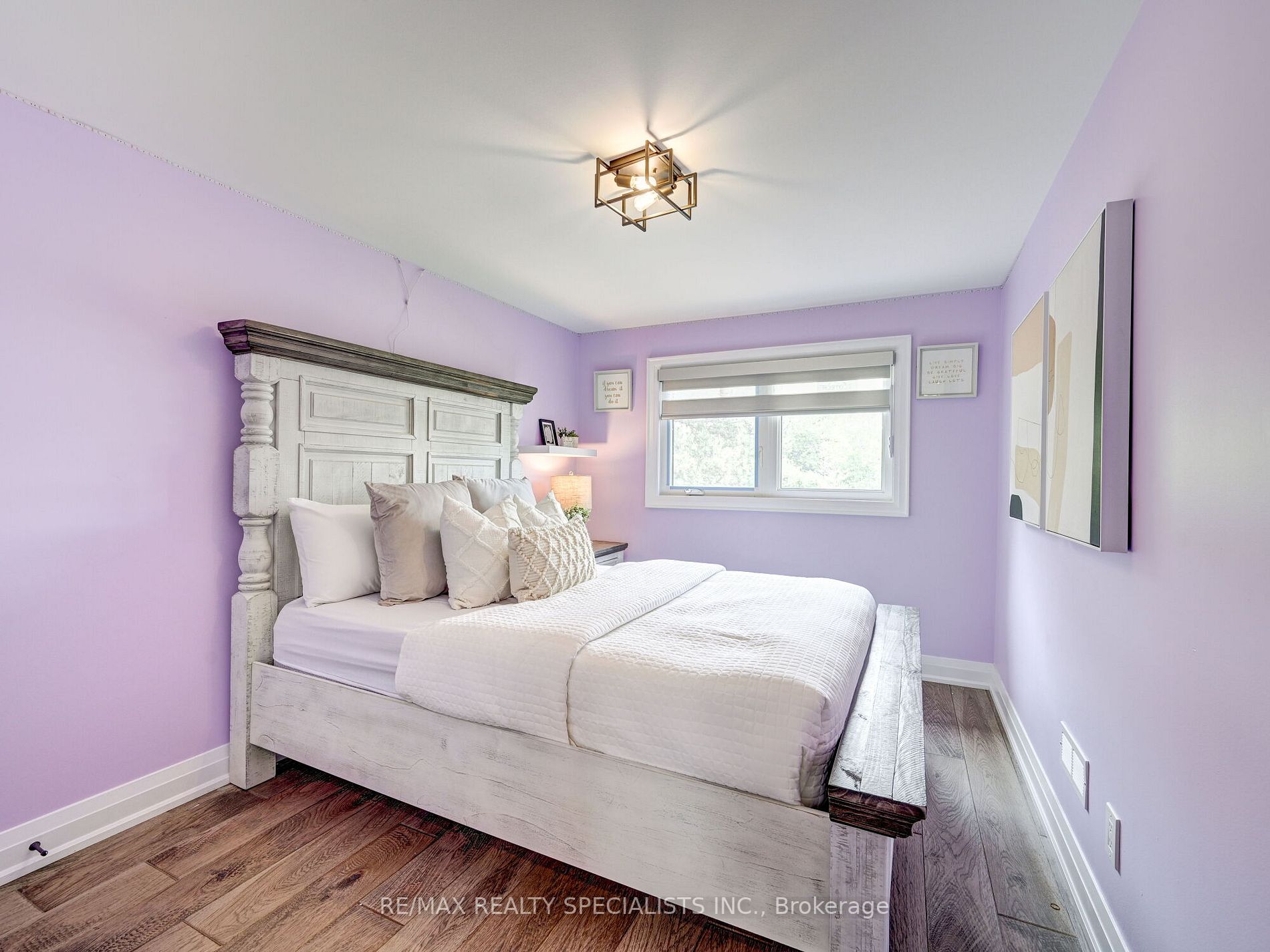 3 Lockton Crescent