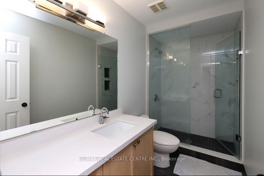 130 Robert Street, #26
