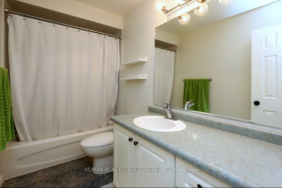 130 Robert Street, #26