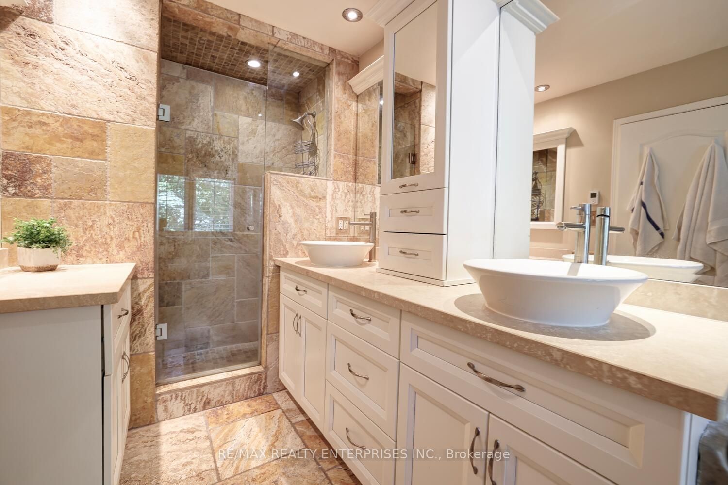 928 Queen St W, #41C