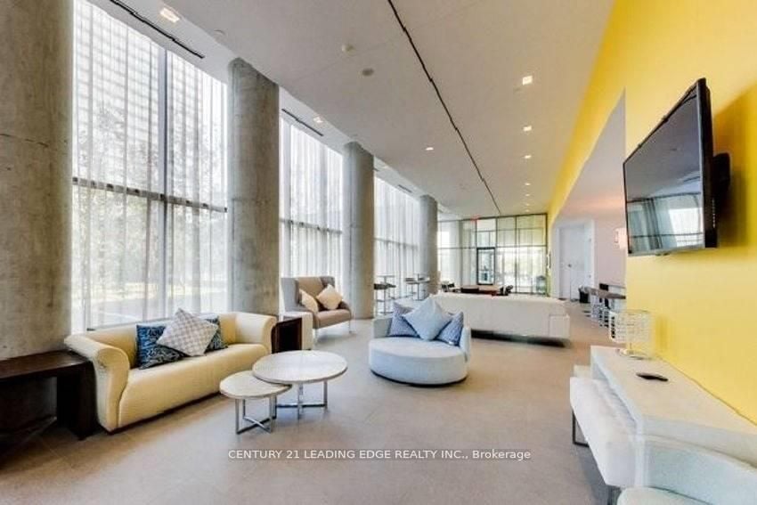 105 The Queensway Ave, #906