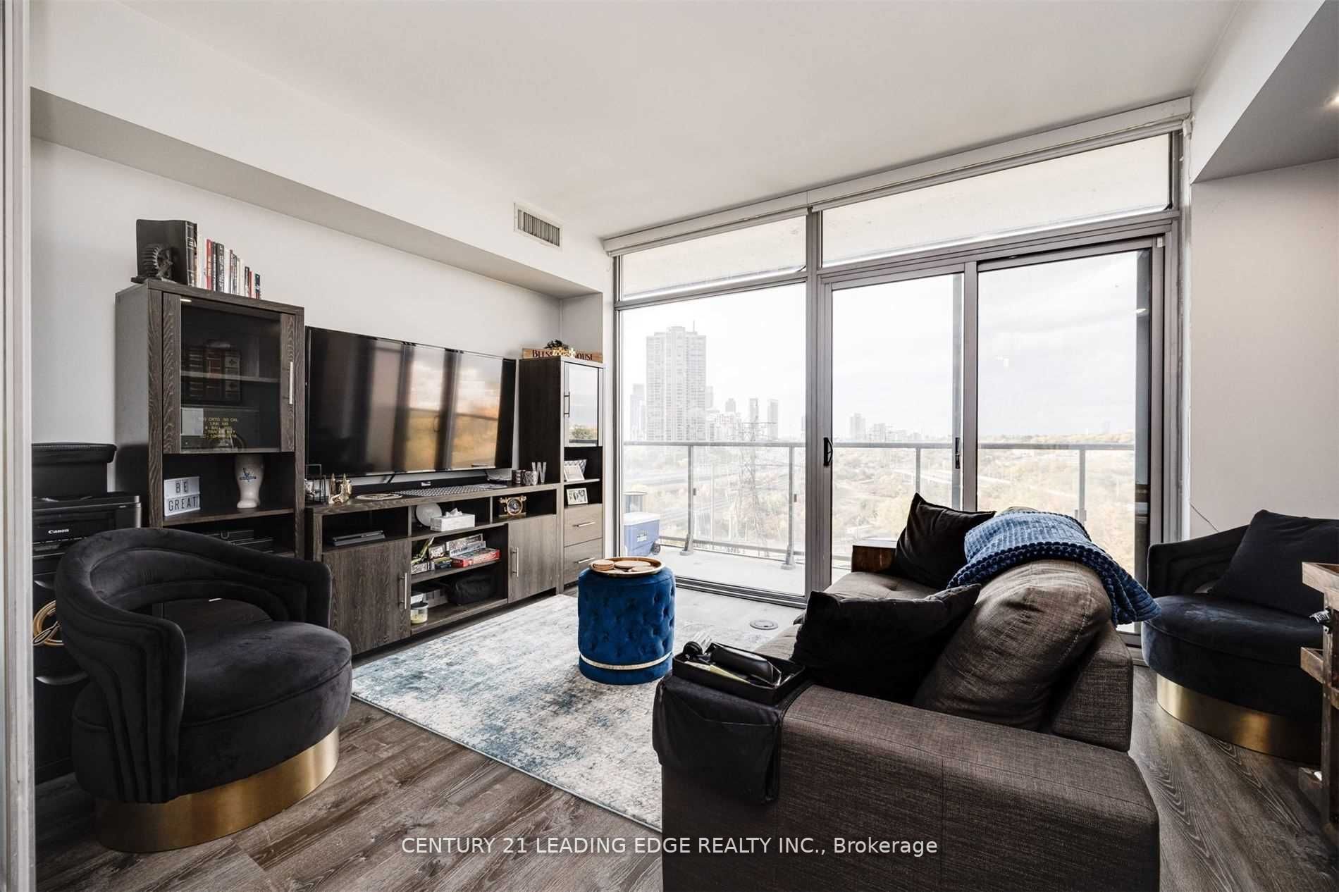 105 The Queensway Ave, #906