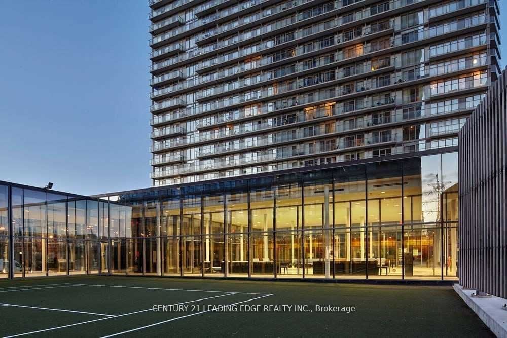 105 The Queensway Ave, #906