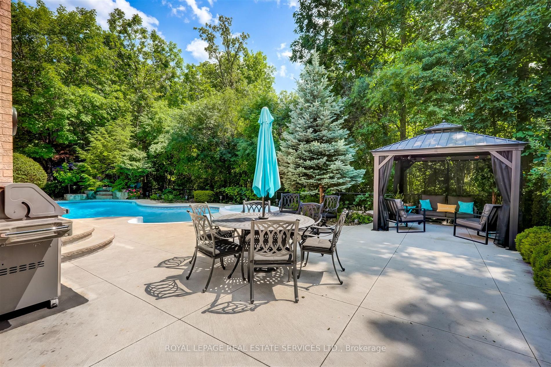 2180 Bloomfield Dr