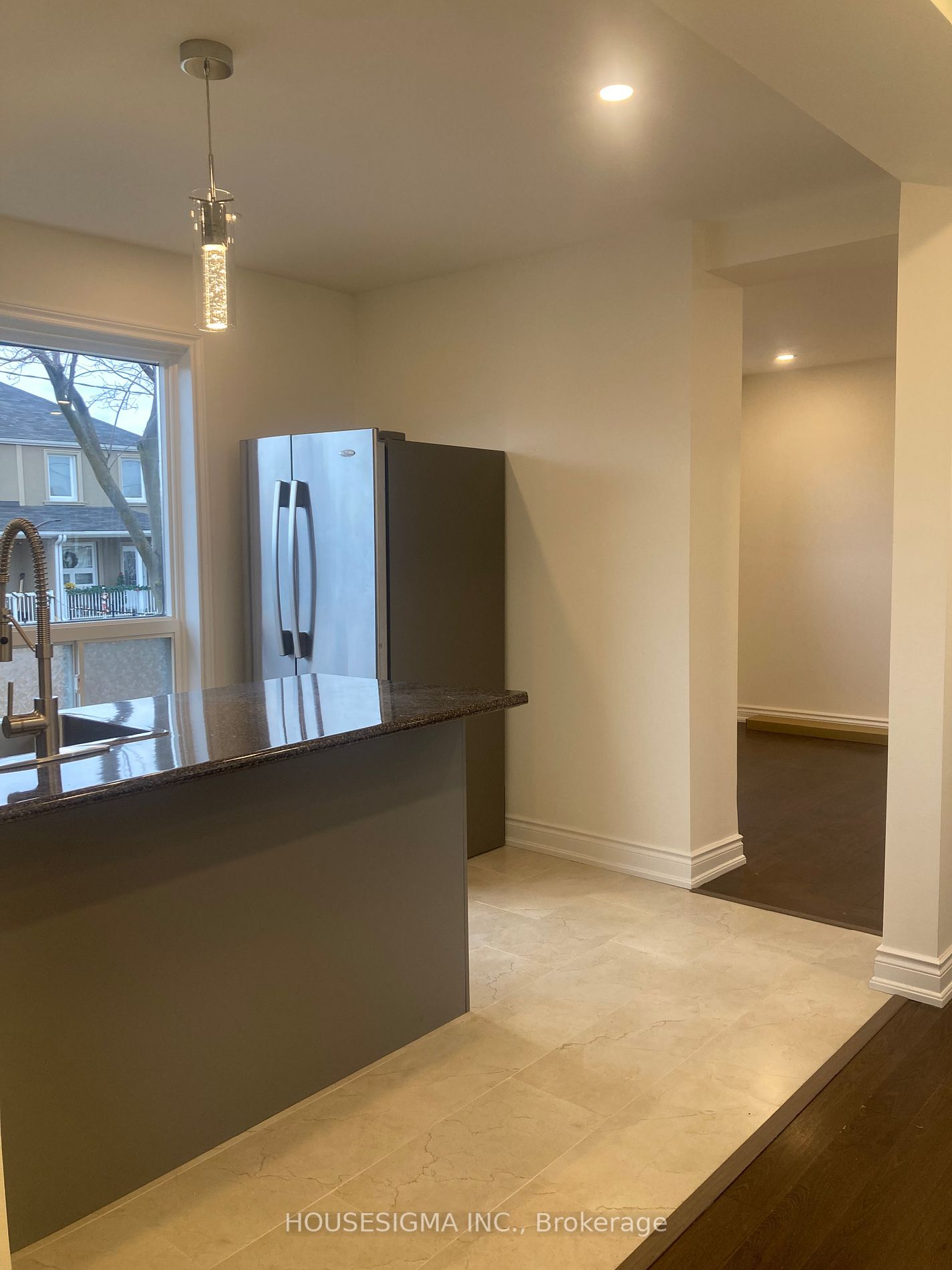 54 Mccormack St