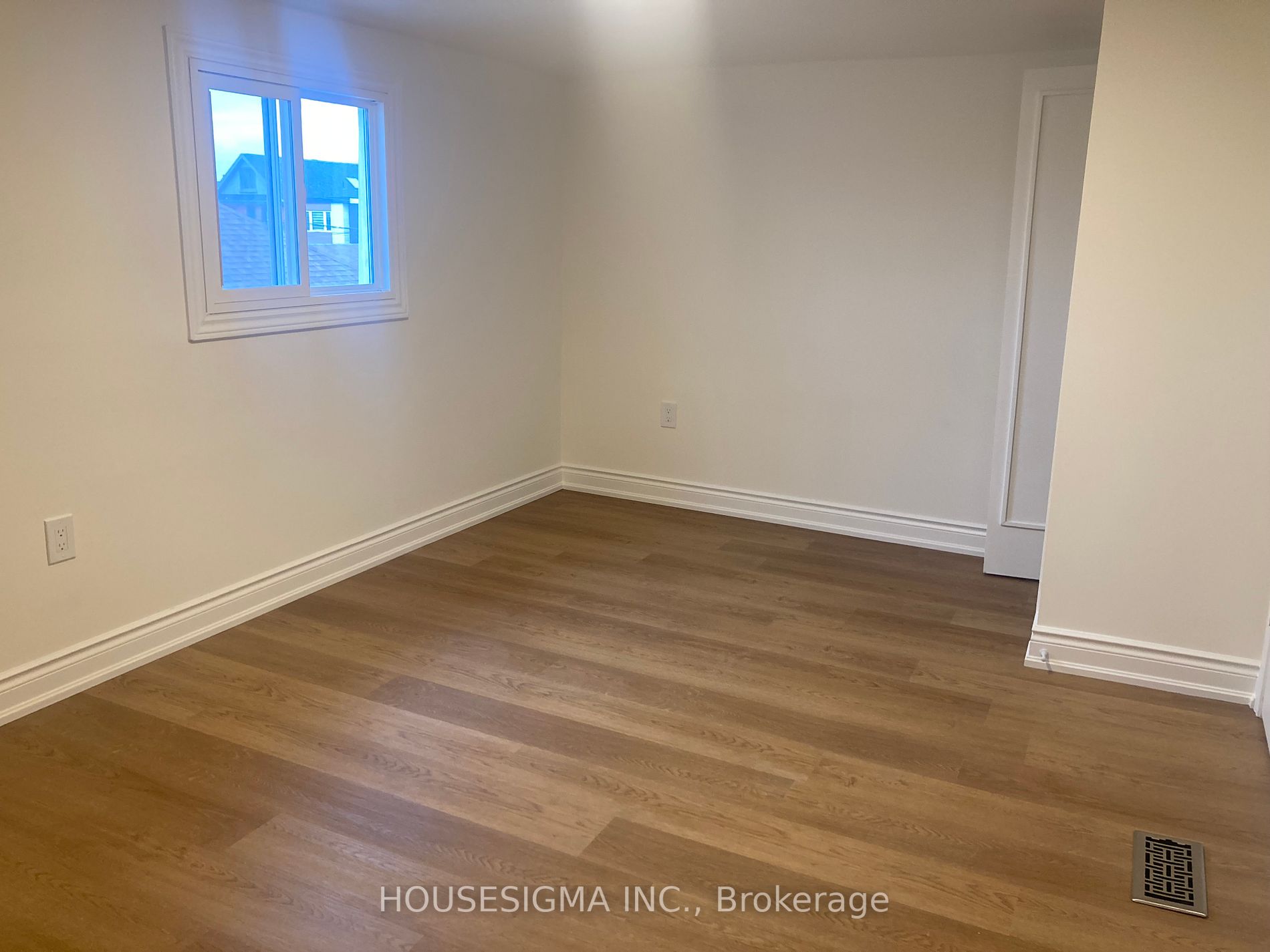 54 Mccormack St
