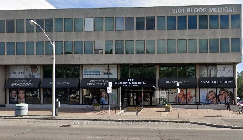 3101 Bloor St W, #208