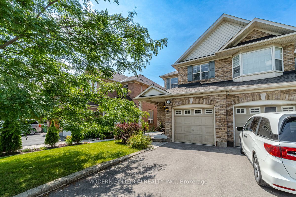 1253 Prestonwood Cres