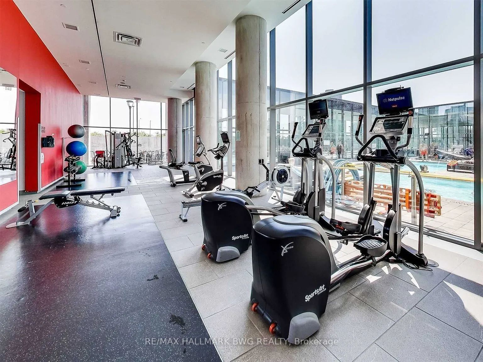 105 The Queensway Ave W, #605