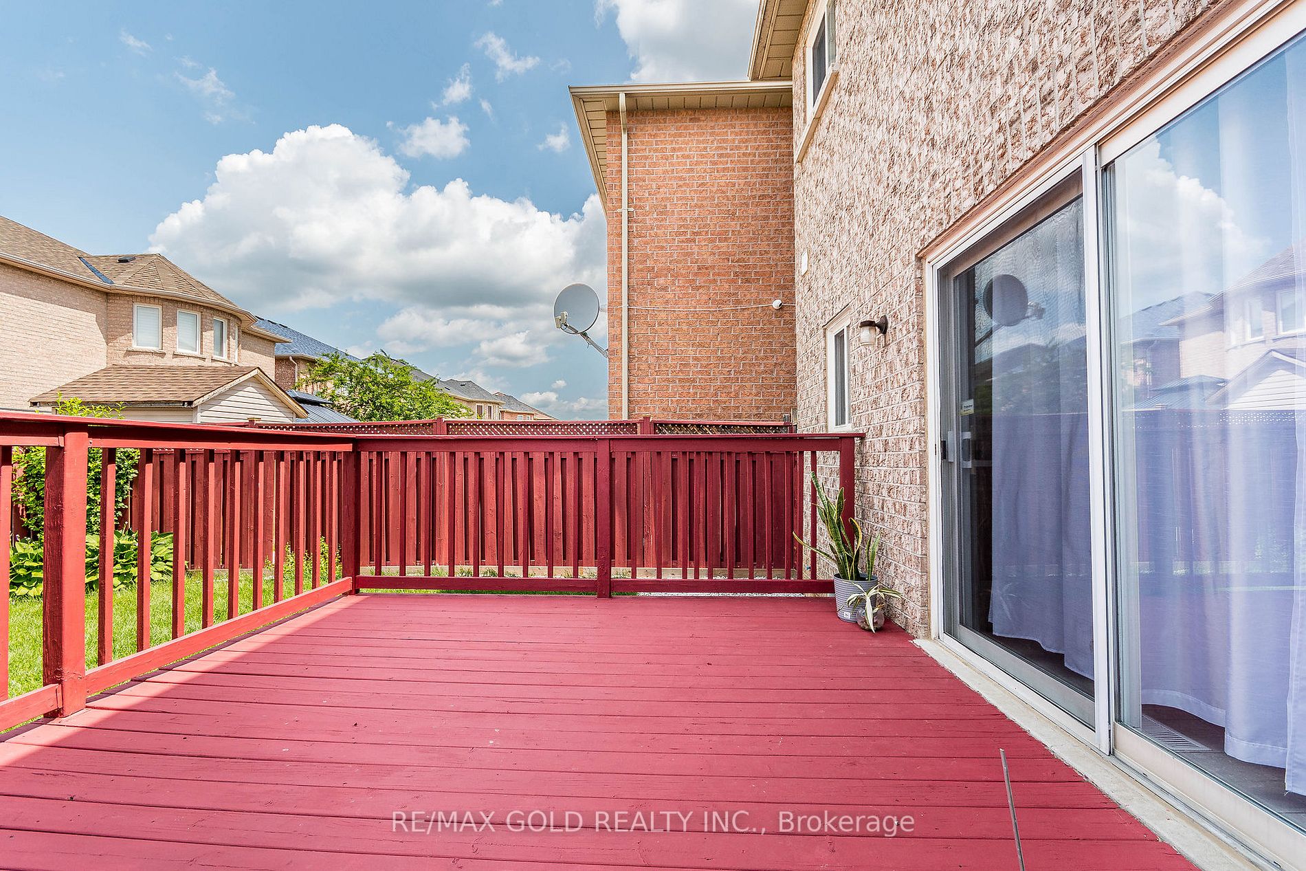 26 Arctic Willow Rd E