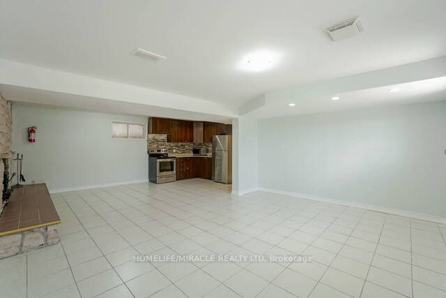 2214 Wanless Dr