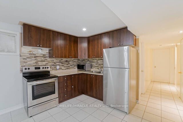 2214 Wanless Dr