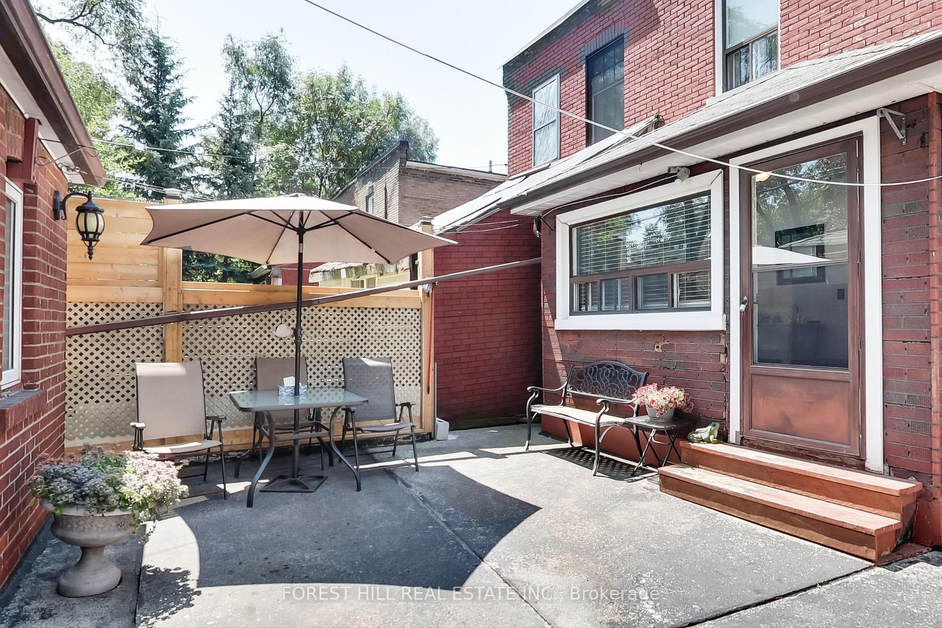 23 Lansdowne Ave