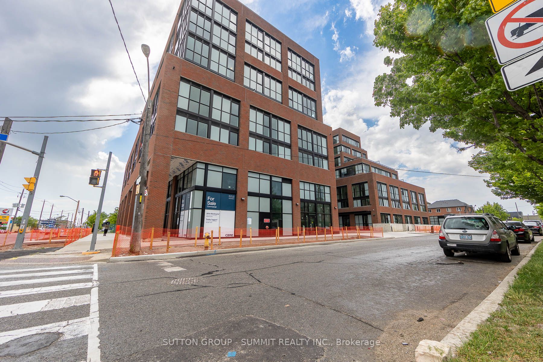 2300 St Clair Ave W, #217