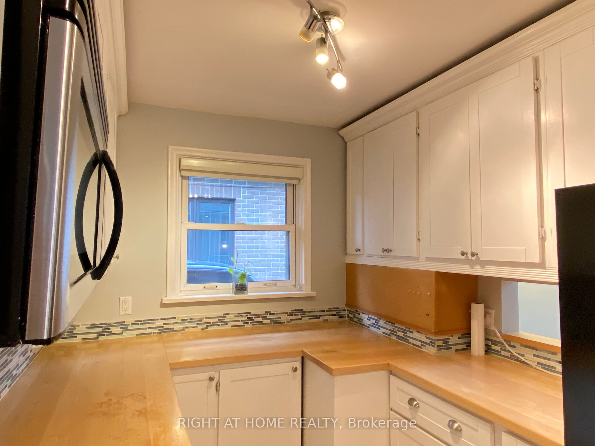 Listing W6673496 - Large Photo # 12