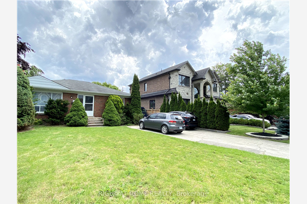 490 Avonwood Dr, Mississauga