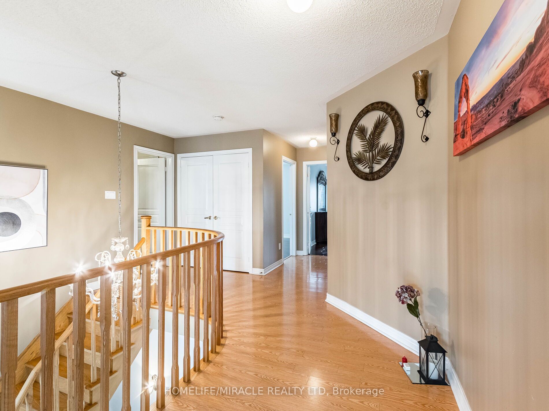 25 Maverick Cres