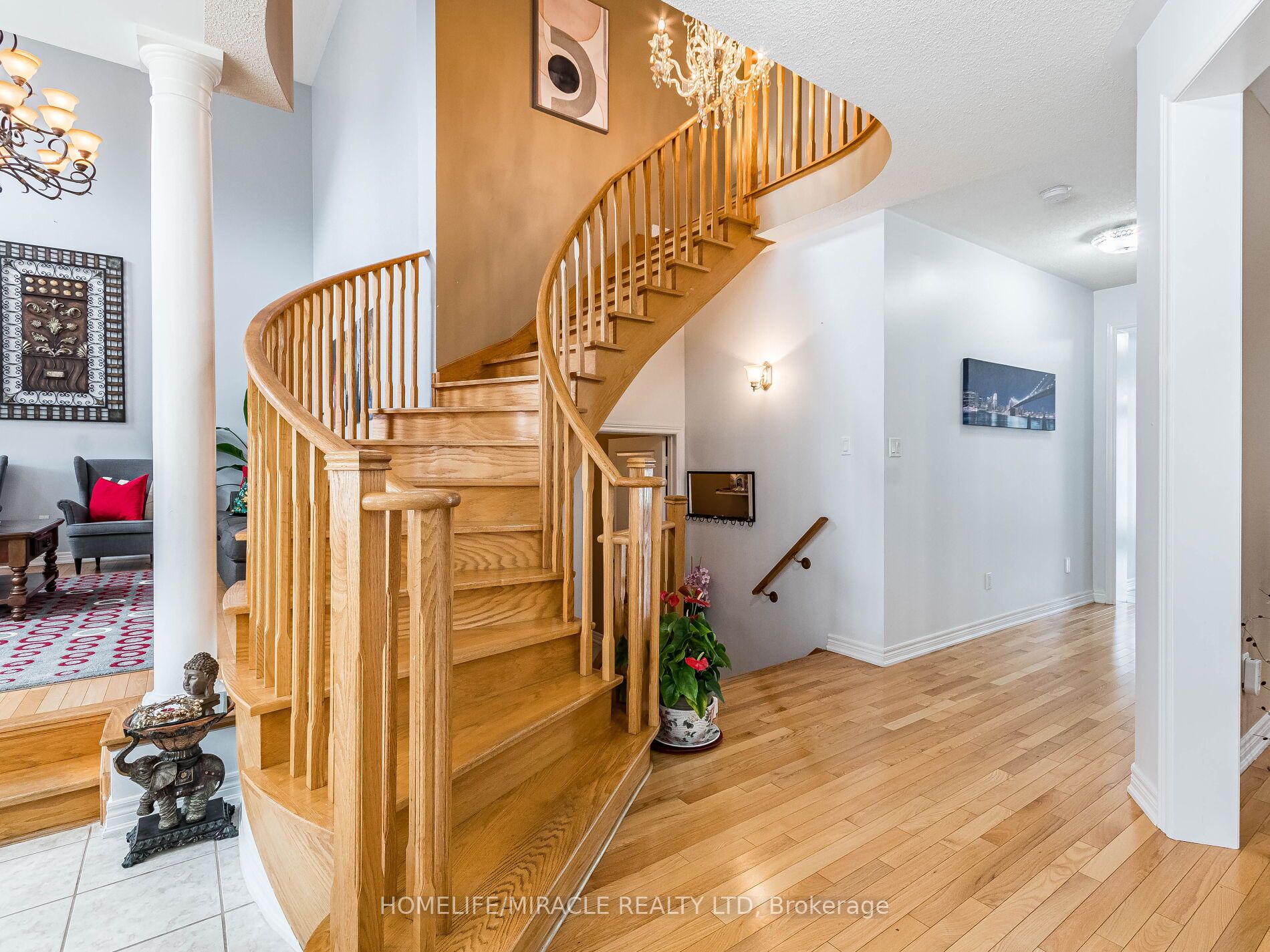 25 Maverick Cres