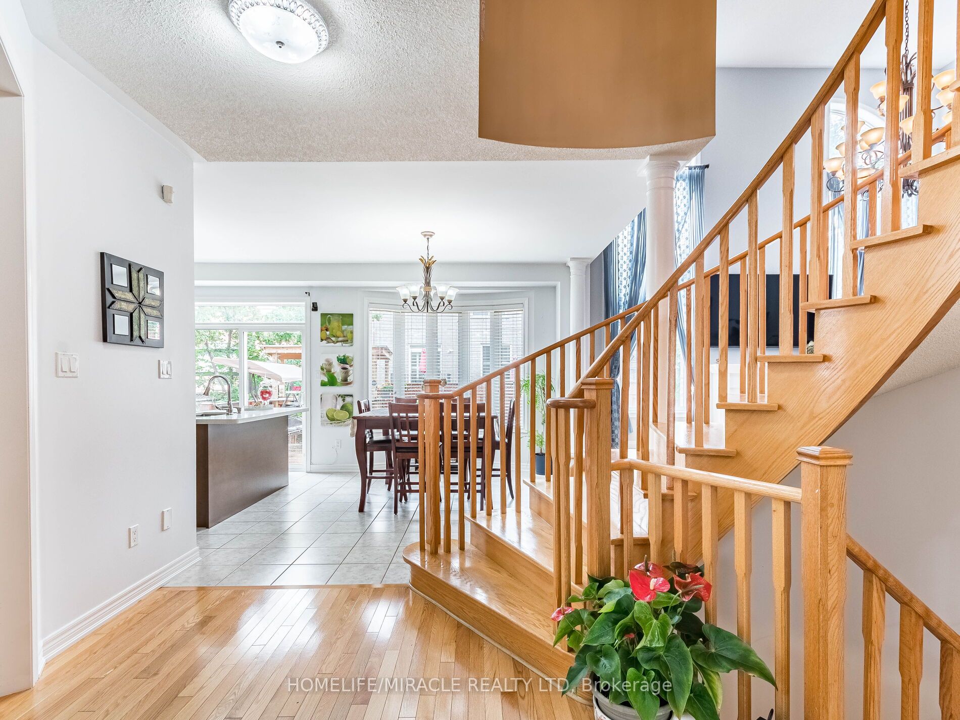 25 Maverick Cres