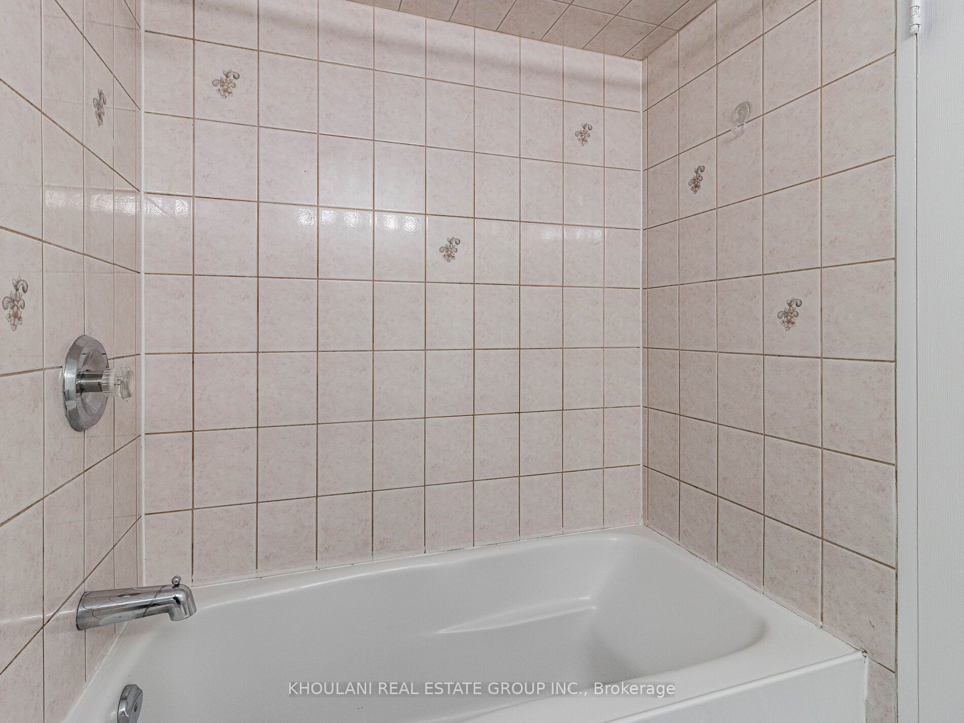 234 Albion Rd, #1412