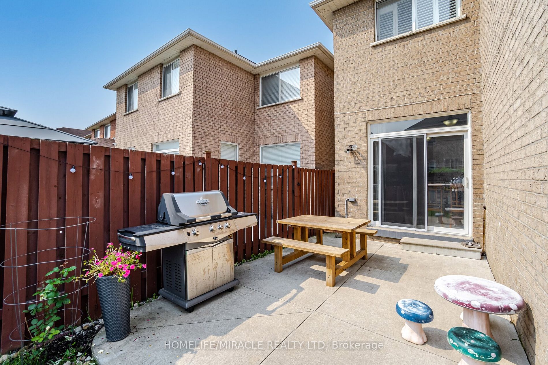 38 Mario St