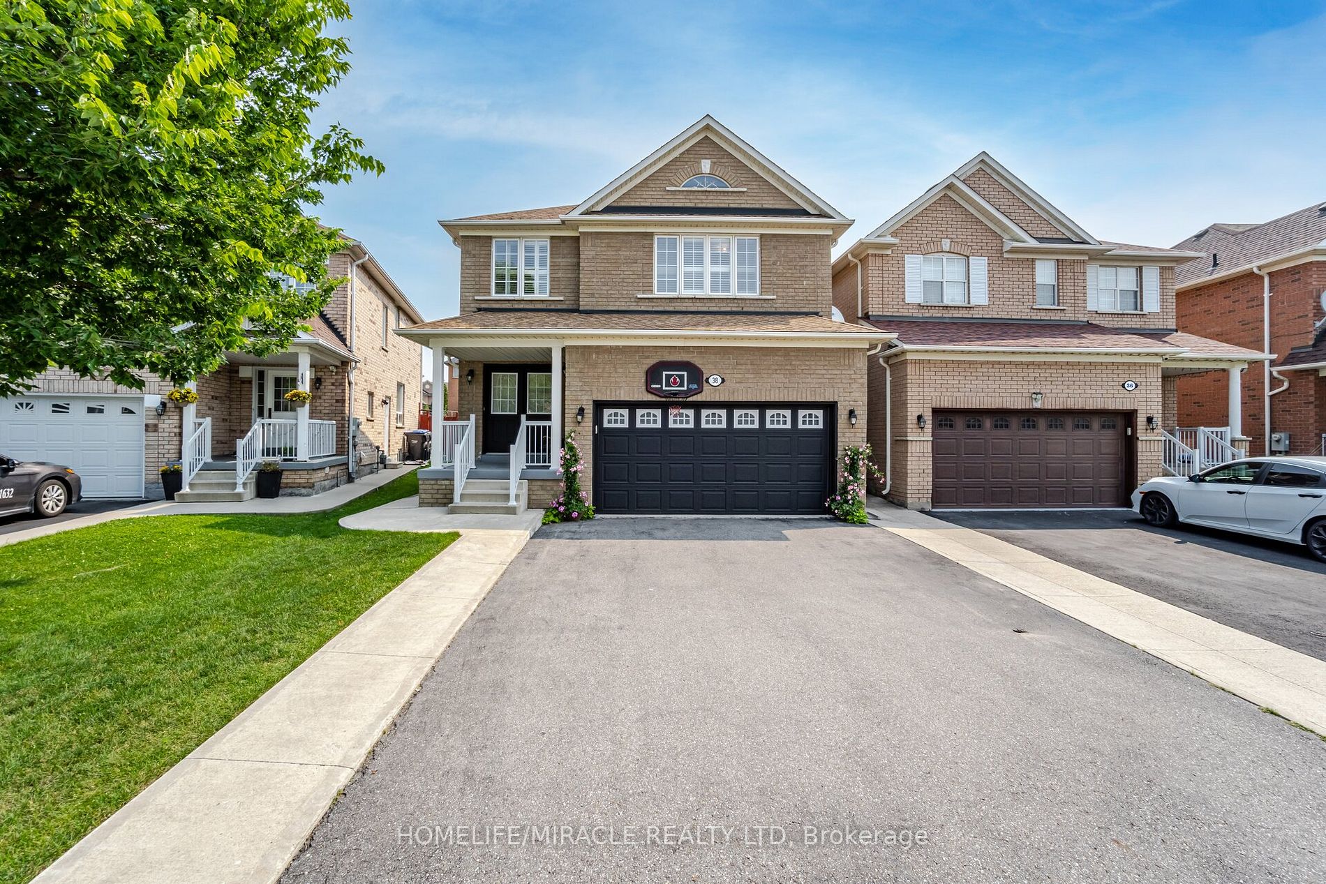 38 Mario St