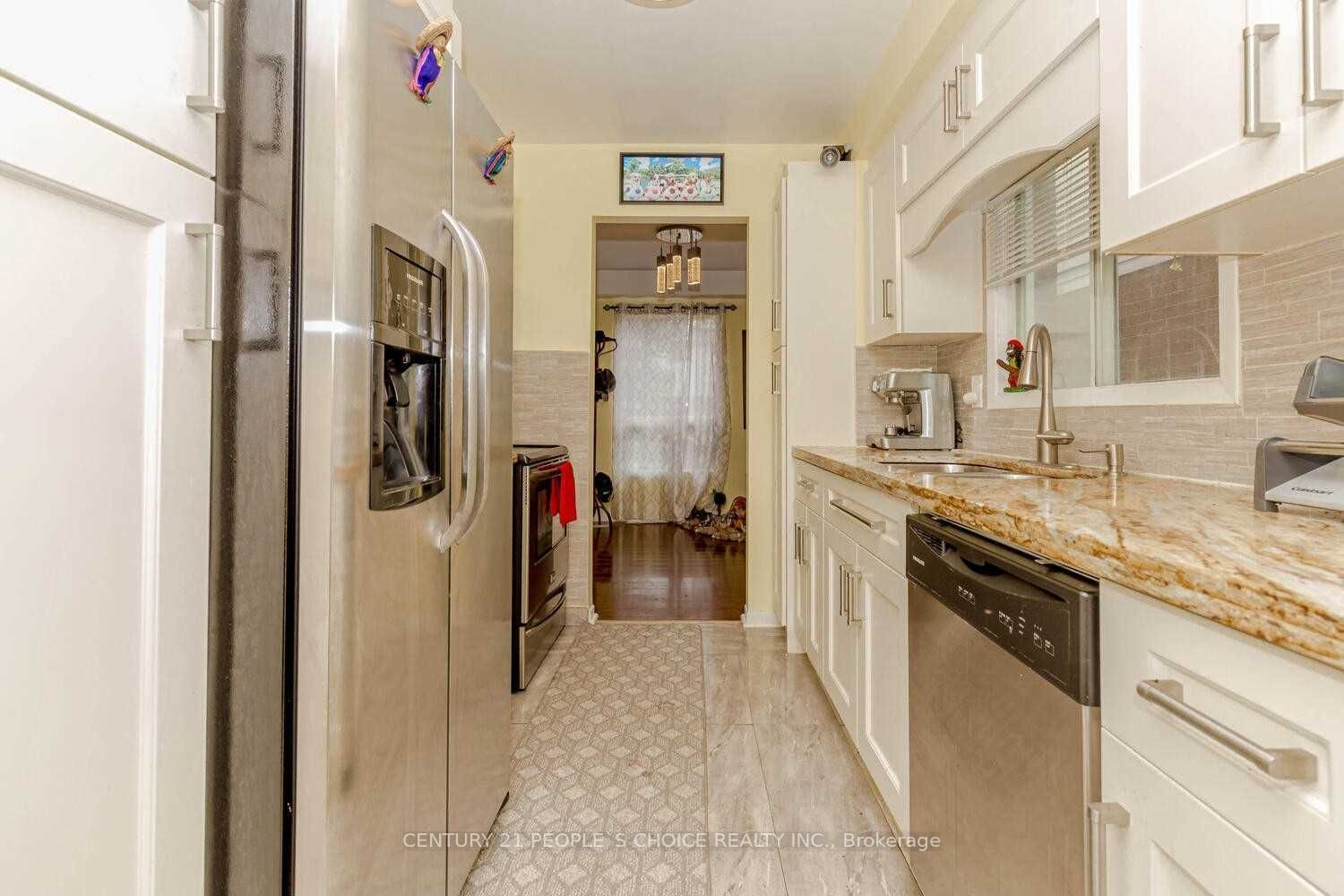84 Stephensen Crt