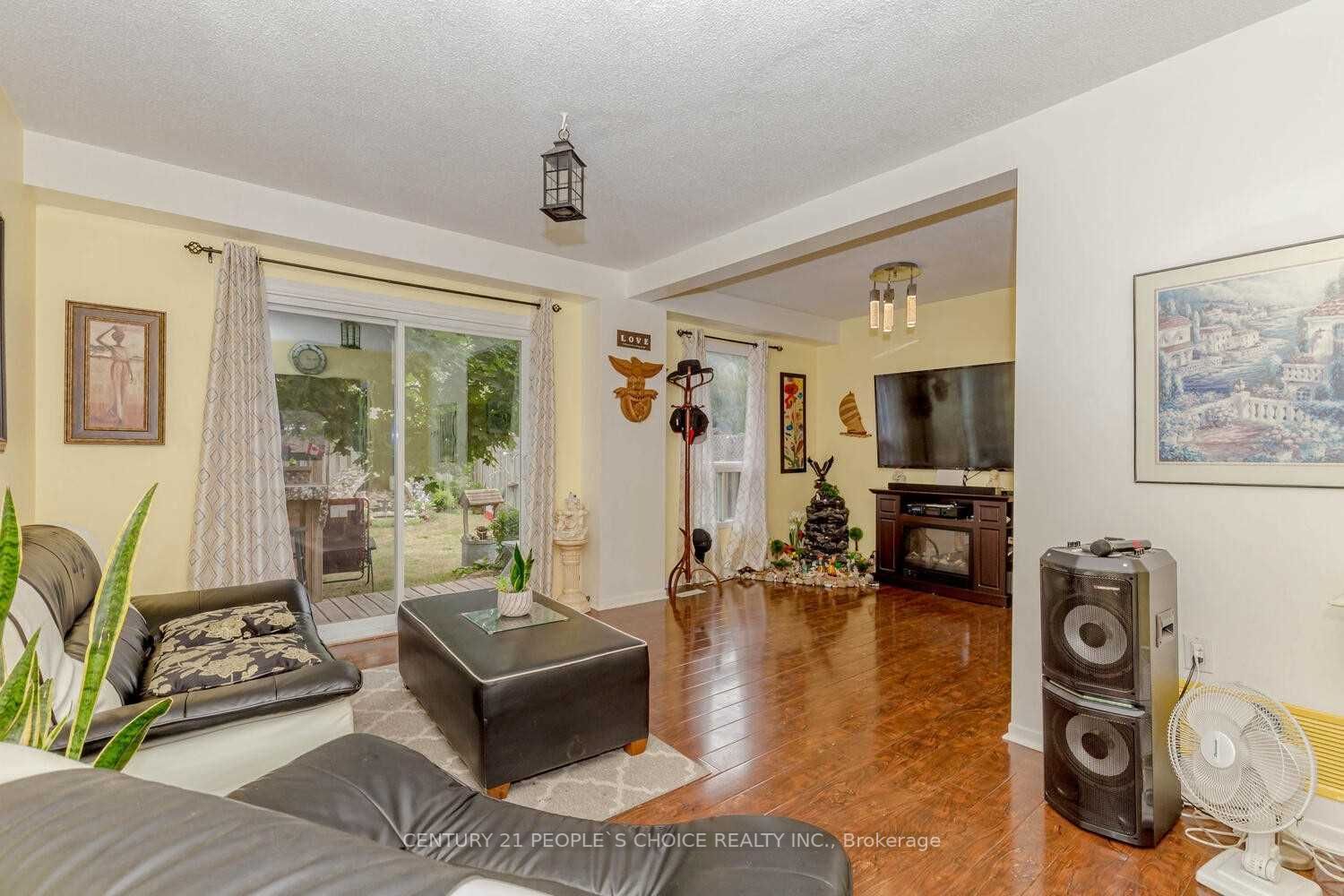 84 Stephensen Crt