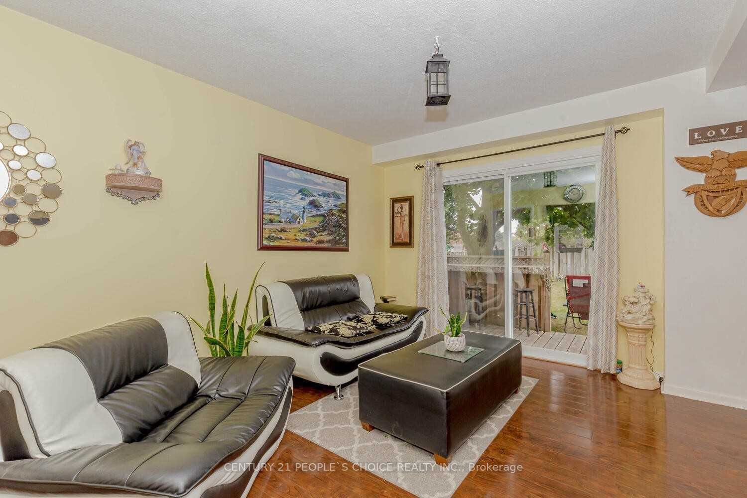 84 Stephensen Crt
