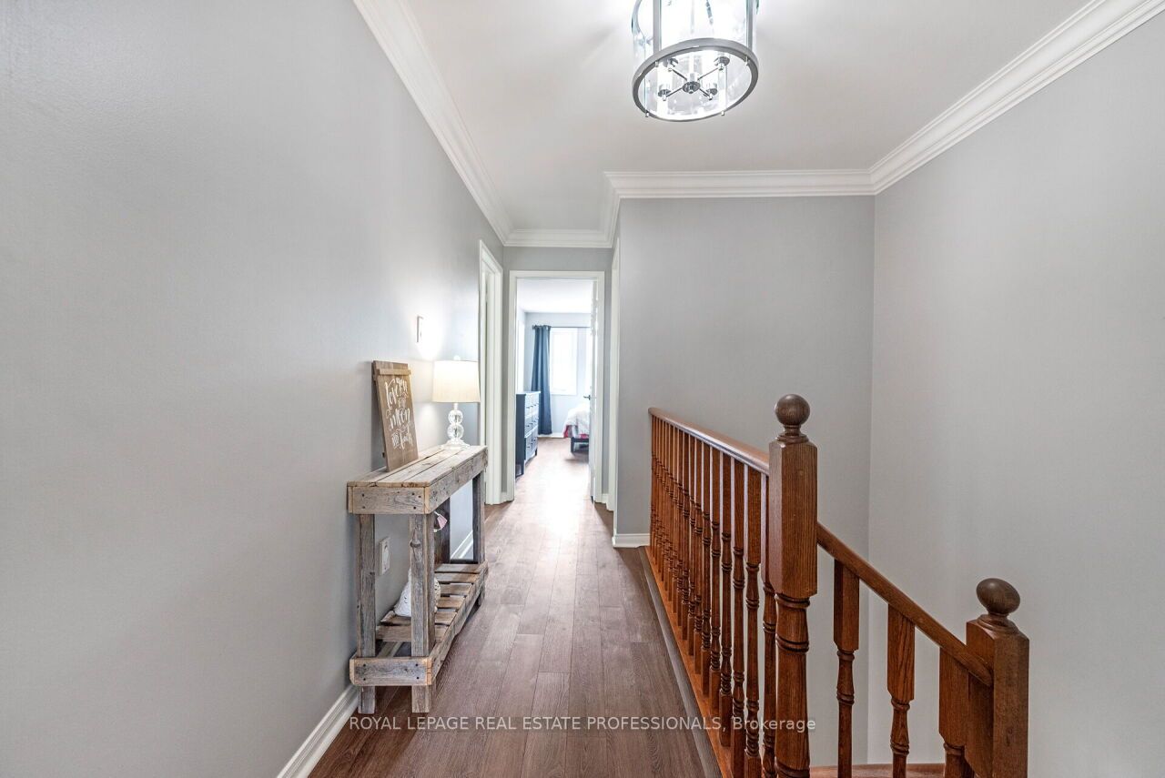 29 Woodcote Cres