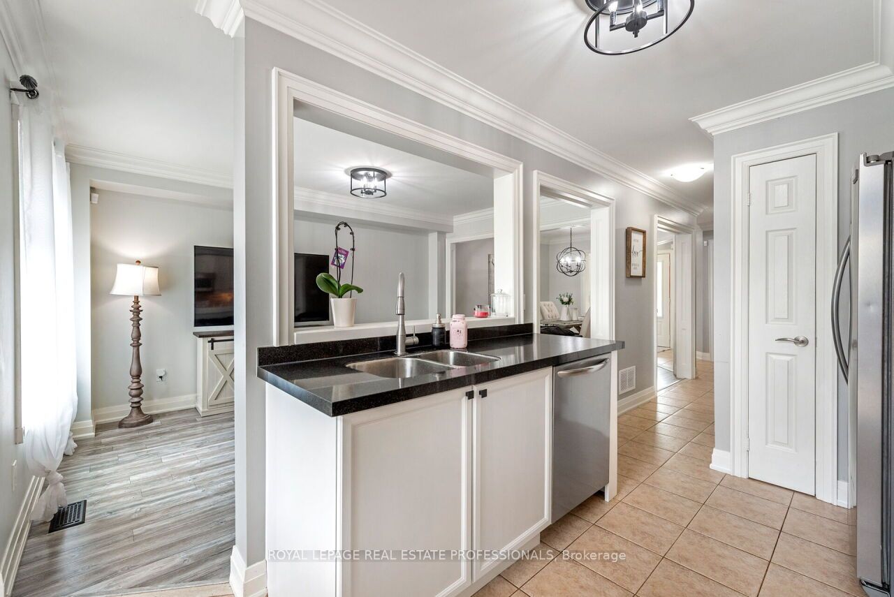 29 Woodcote Cres