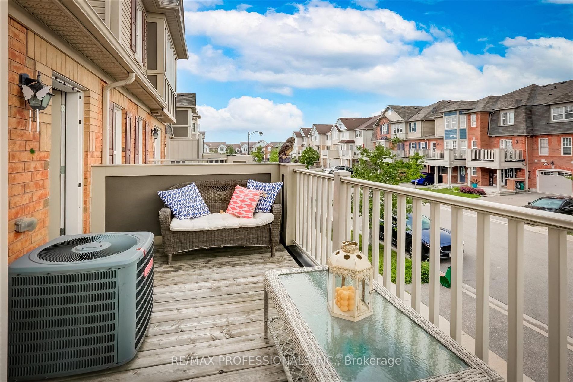 617 Attenborough Terrace