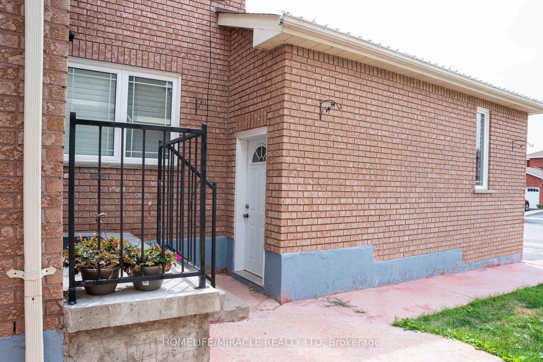 52 Creditstone Road