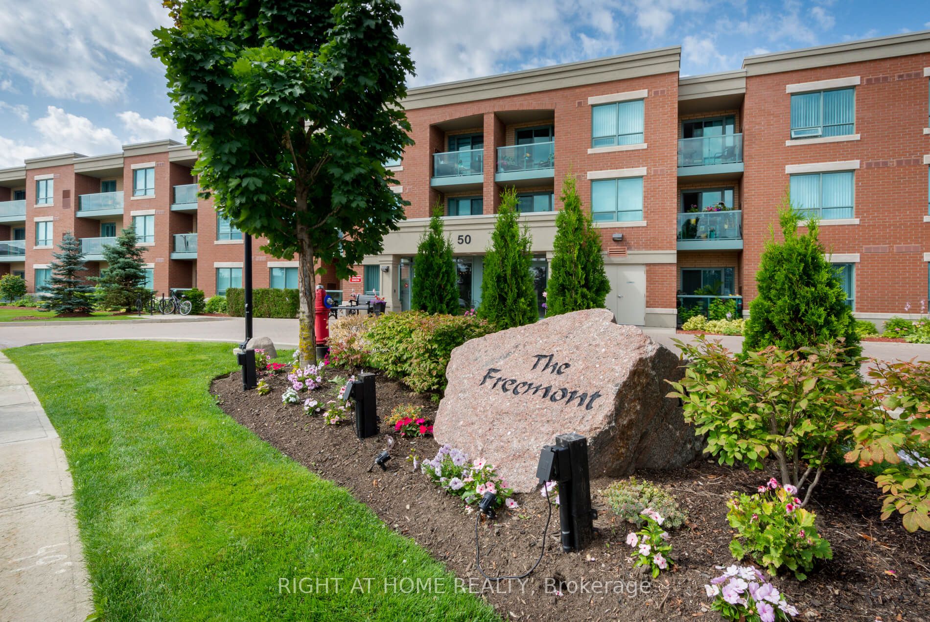 50 Via Rosedale Way, #316